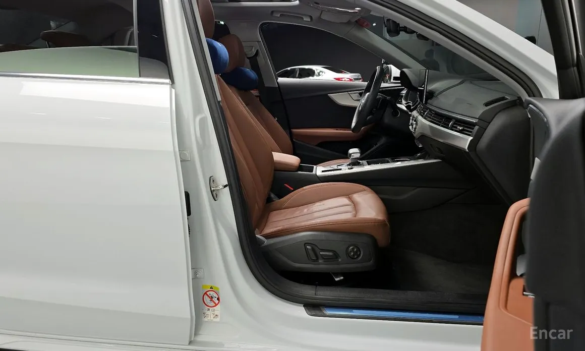 Фото 11 - Audi A4