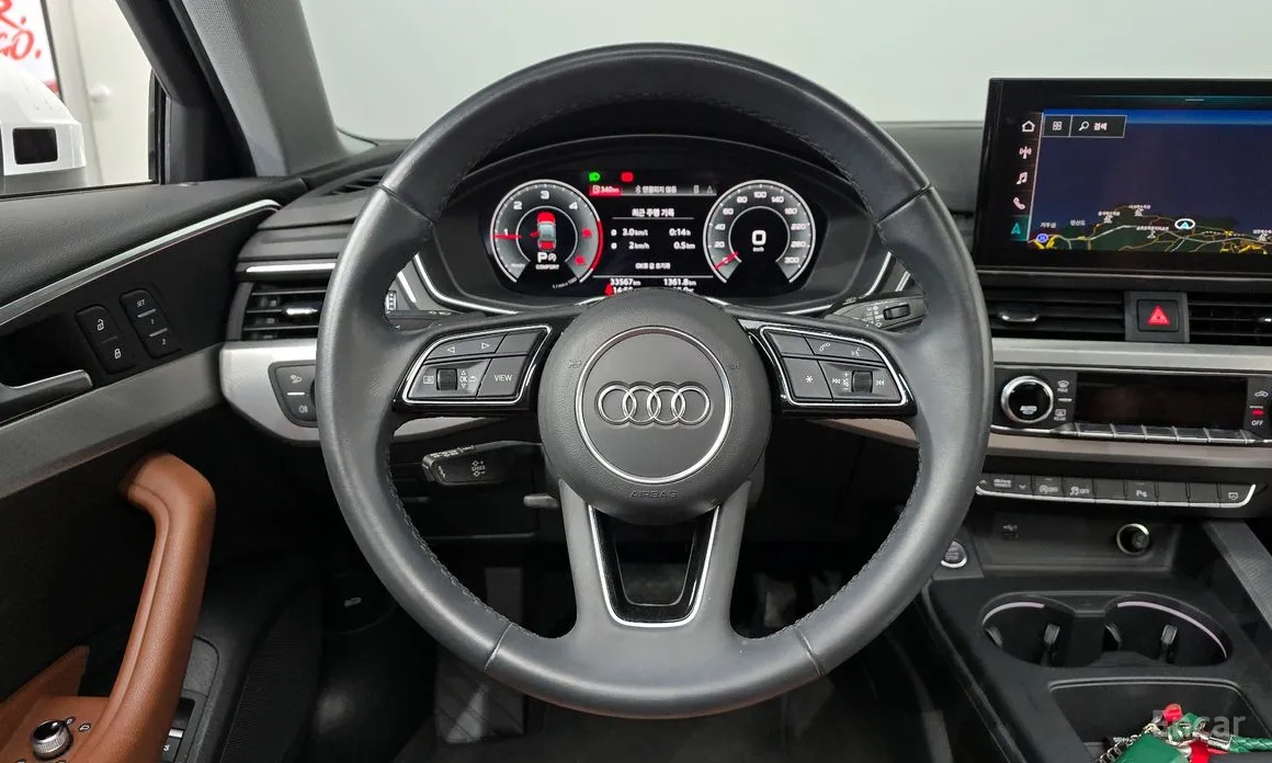 Фото 13 - Audi A4