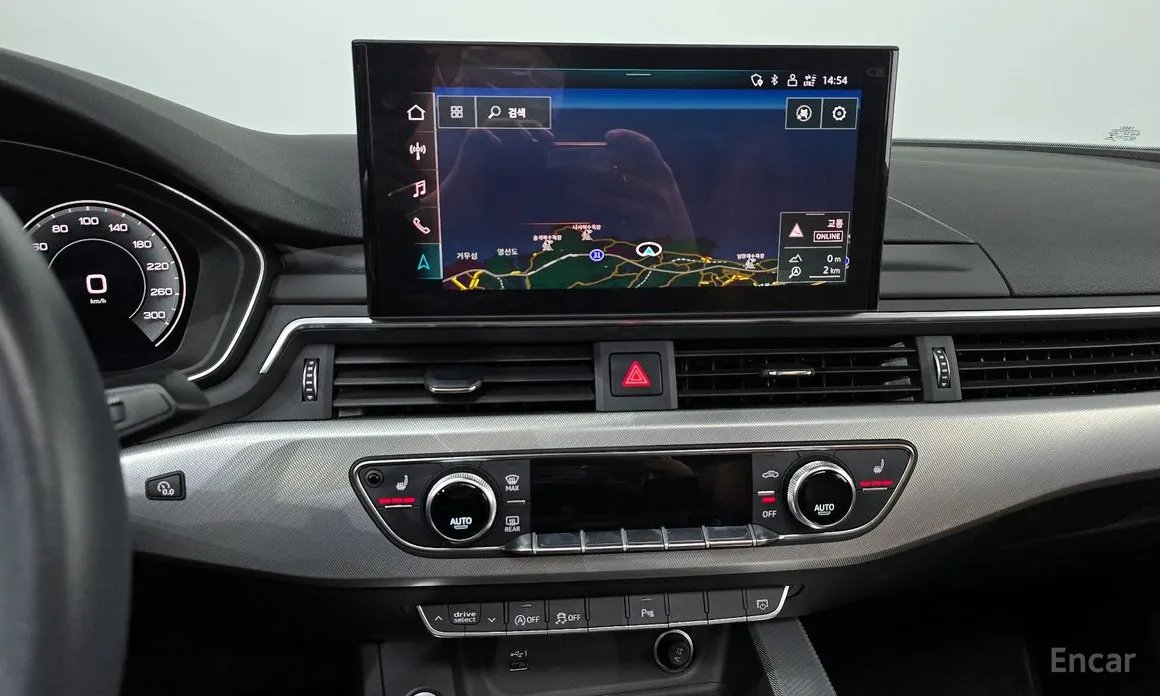 Фото 16 - Audi A4