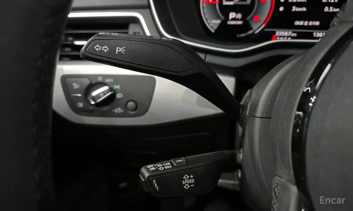 Фото 18 - Audi A4