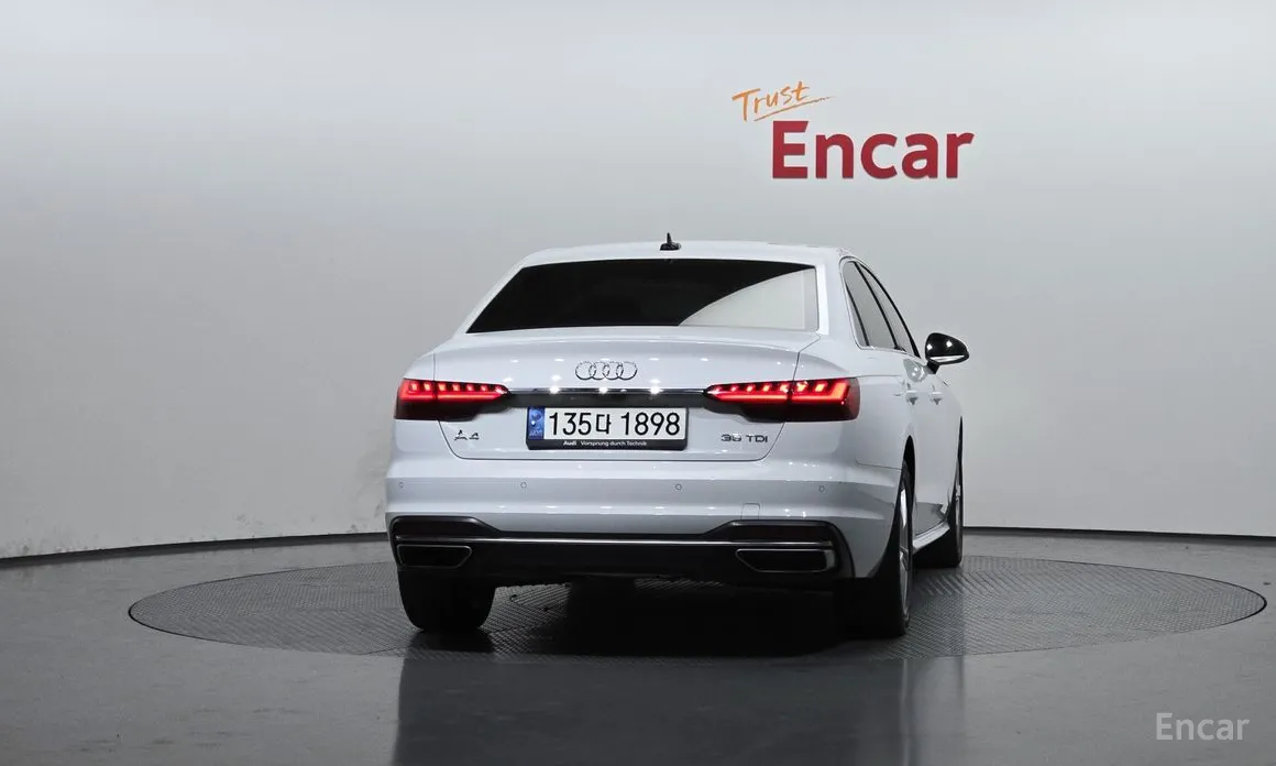 Фото 4 - Audi A4