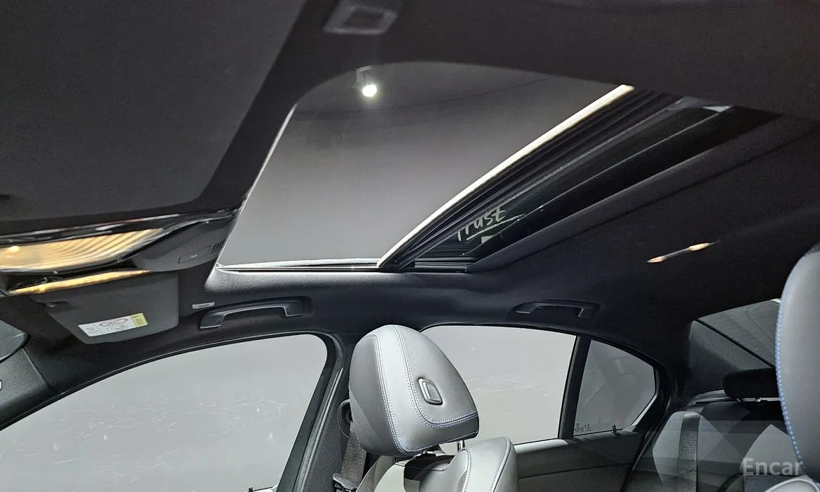 Фото 18 - BMW 3 Series