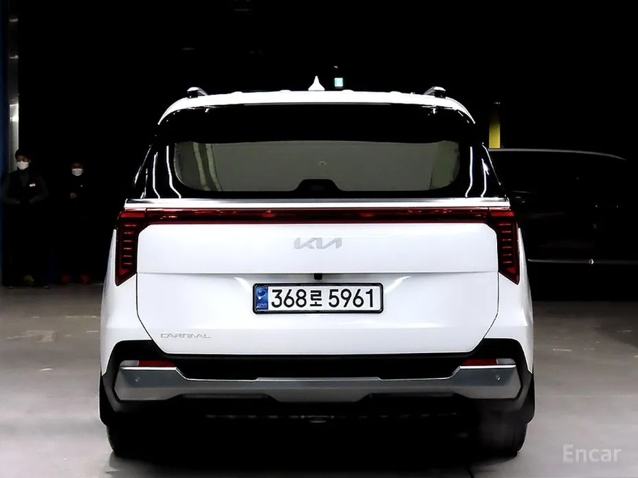 Фото 4 - Kia Carnival