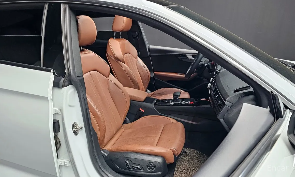 Фото 12 - Audi A5