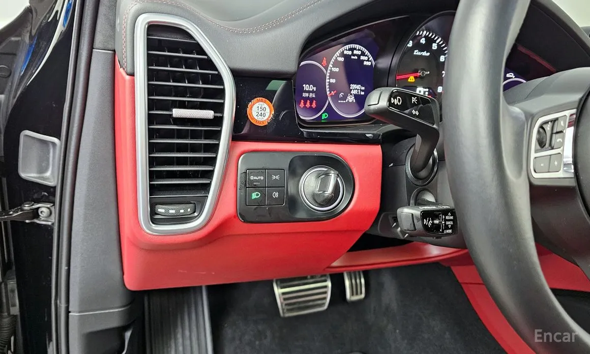 Фото 16 - Porsche Cayenne