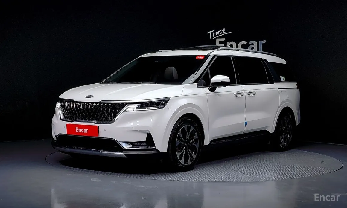 Фото 1 - Kia Carnival