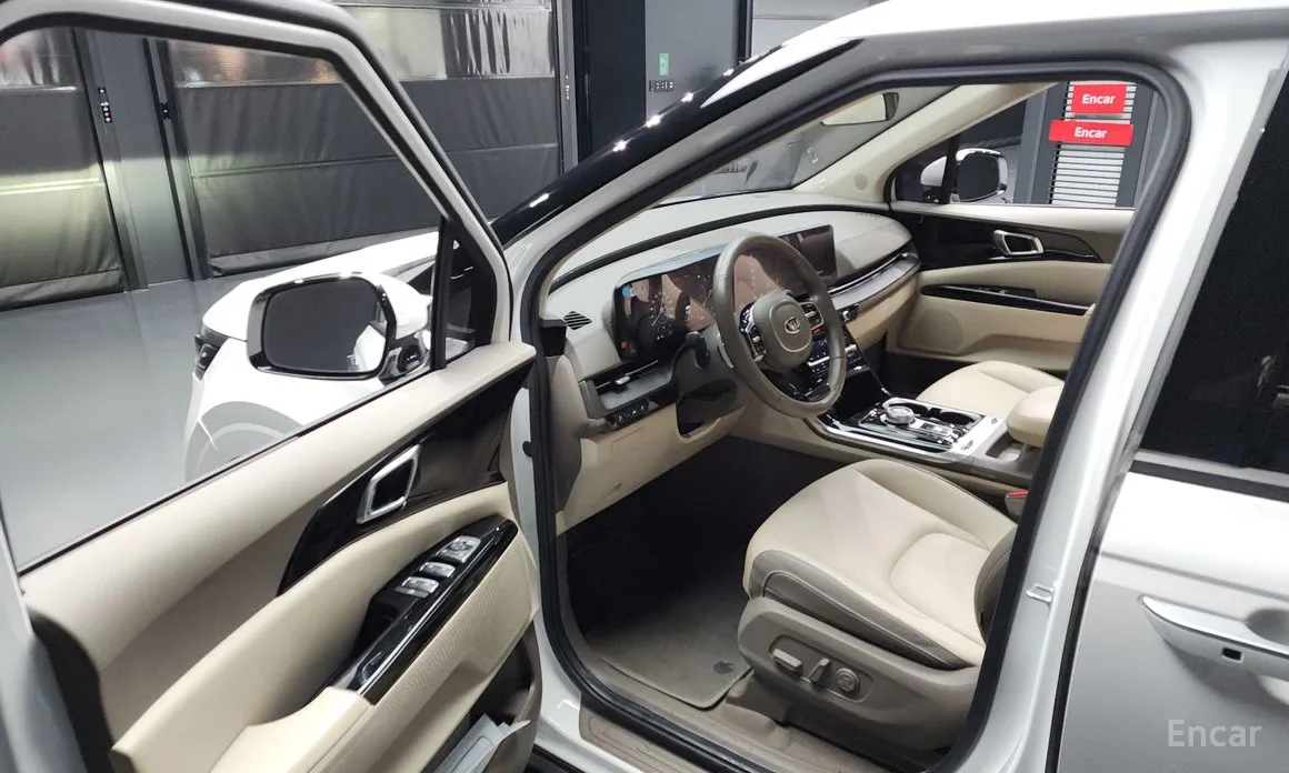 Фото 10 - Kia Carnival