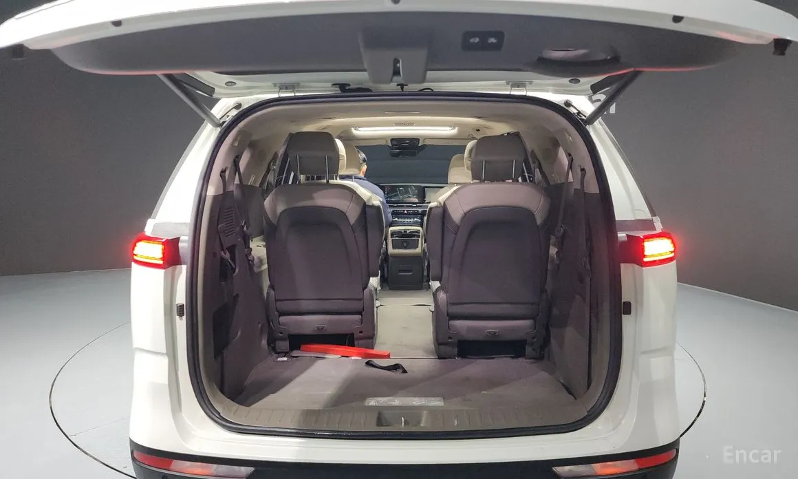 Фото 20 - Kia Carnival