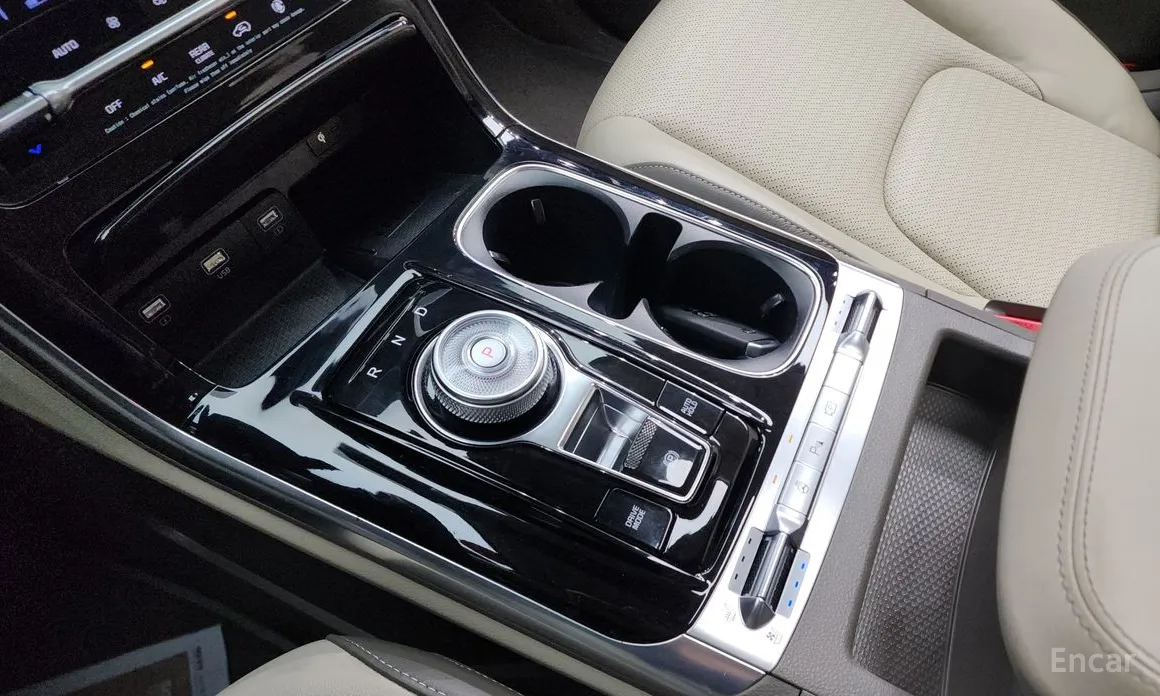 Фото 9 - Kia Carnival