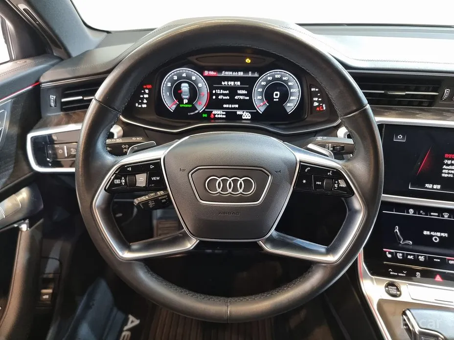 Фото 15 - Audi A6