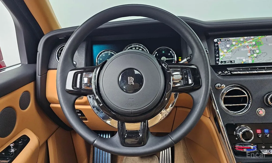 Фото 13 - Rolls-Royce Cullinan