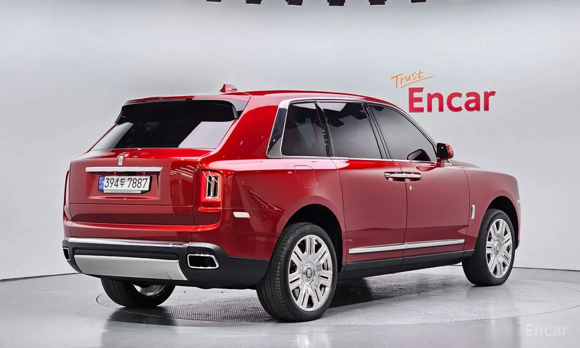 Фото 2 - Rolls-Royce Cullinan