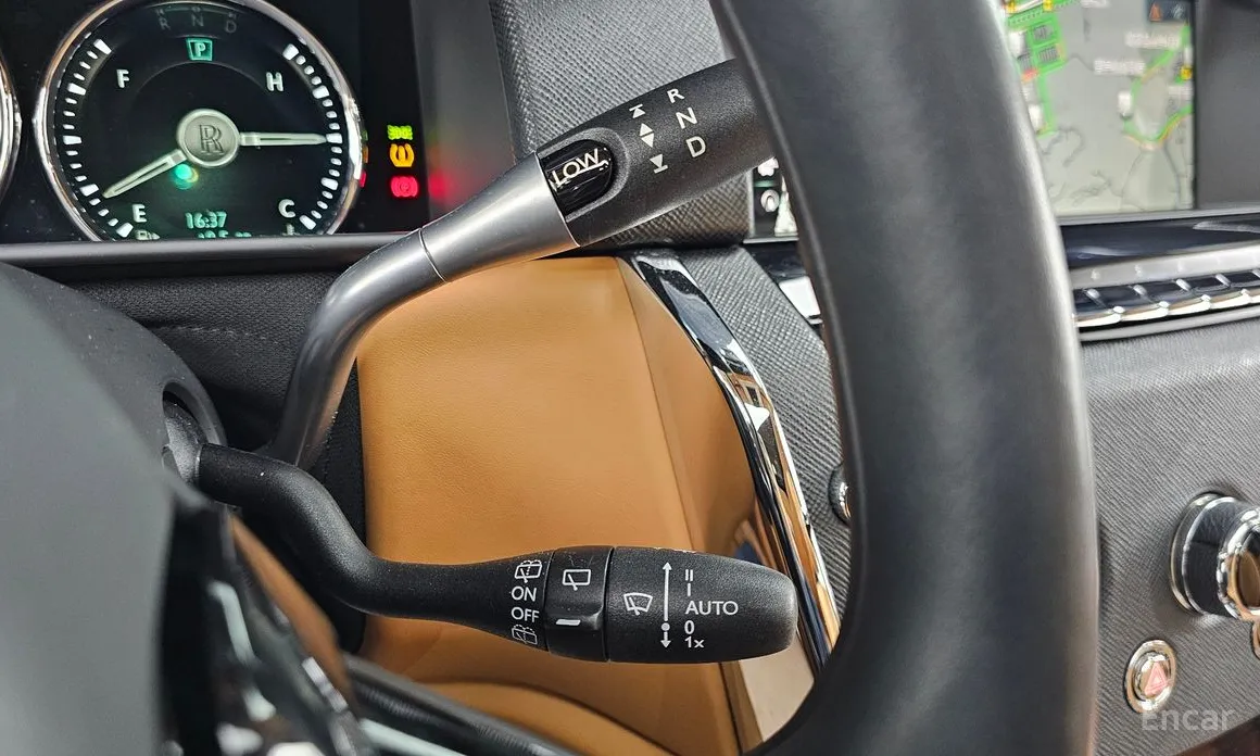 Фото 9 - Rolls-Royce Cullinan