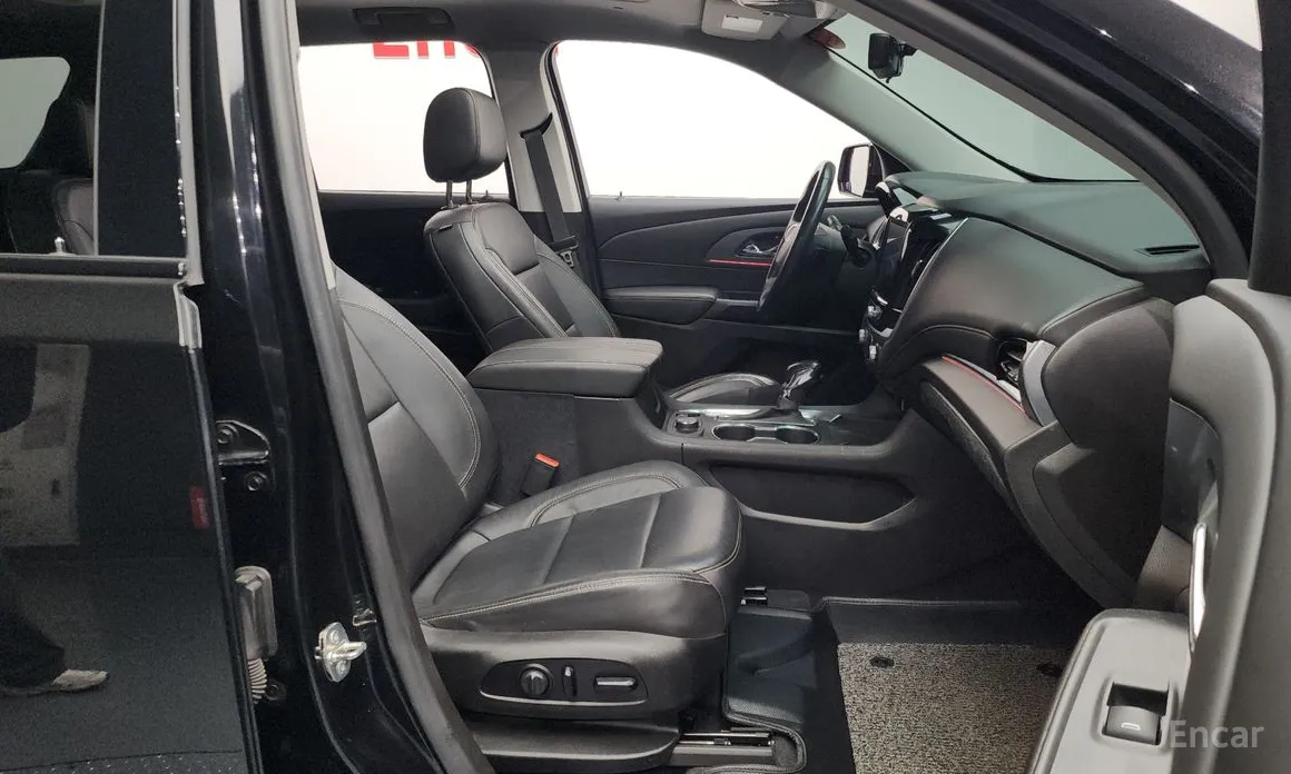 Фото 11 - Chevrolet Traverse