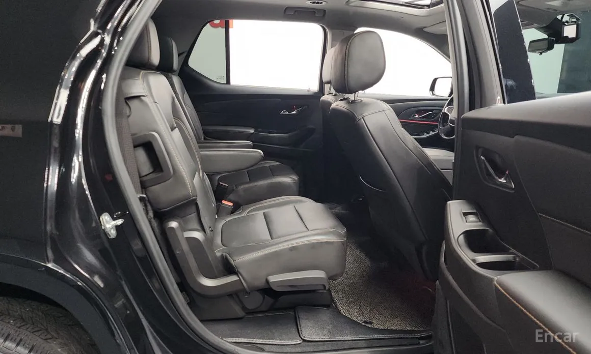 Фото 12 - Chevrolet Traverse