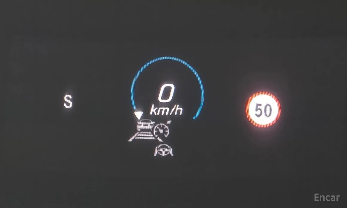 Фото 19 - Mercedes-Benz E-Class