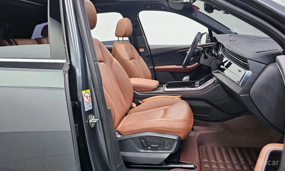 Фото 10 - Audi Q7