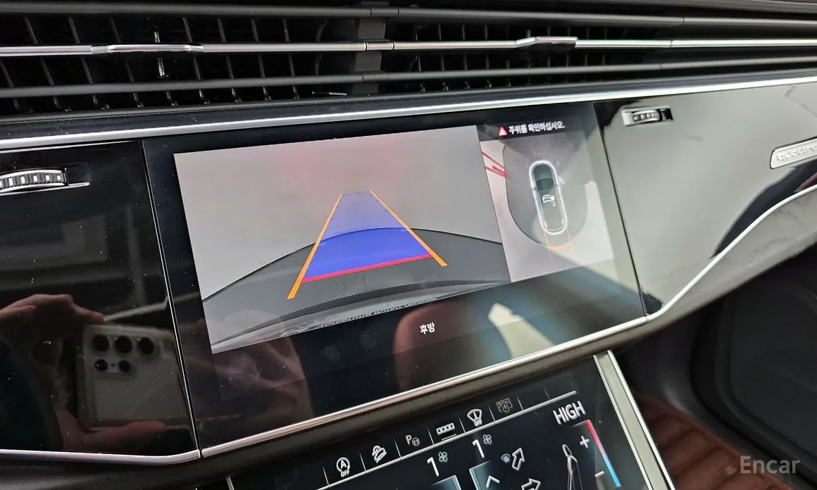 Фото 14 - Audi Q7