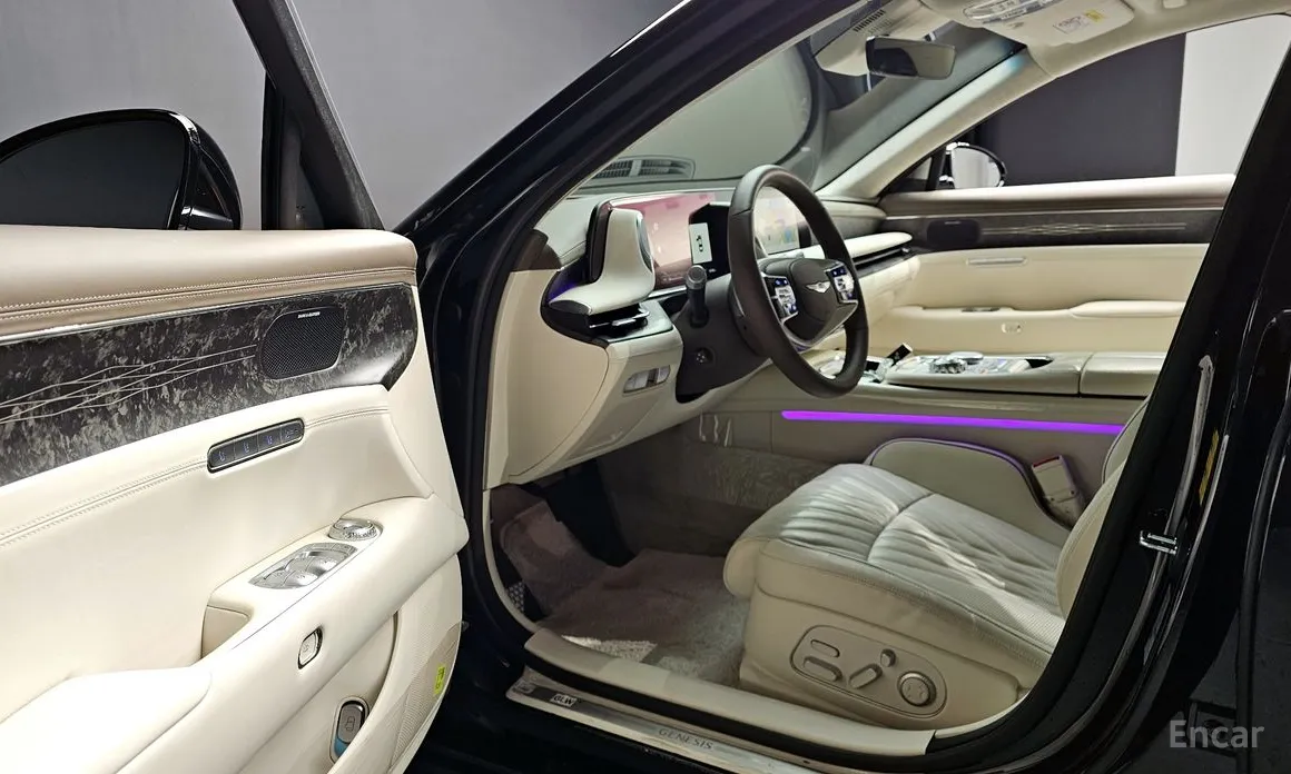 Фото 12 - Genesis G90