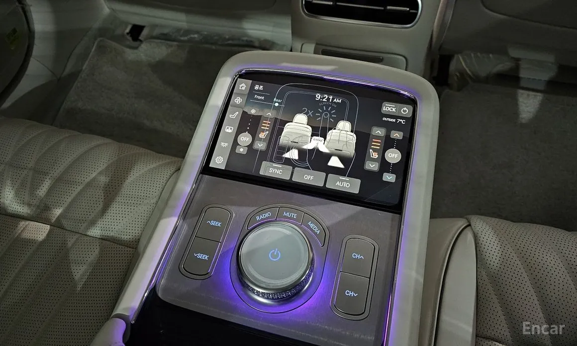 Фото 19 - Genesis G90