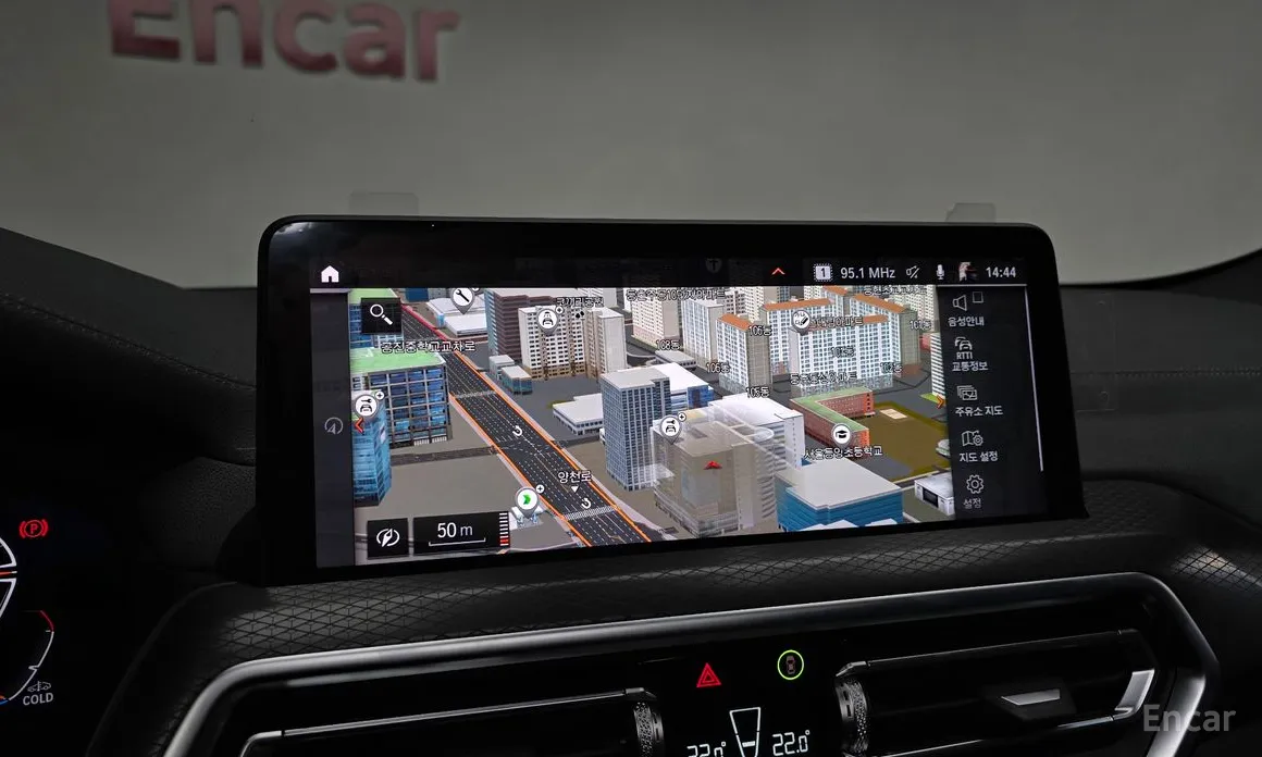 Фото 14 - BMW X4