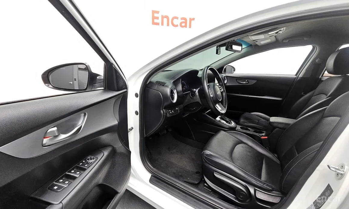 Фото 10 - Kia K3