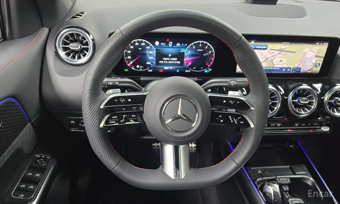 Фото 13 - Mercedes-Benz GLA-Class