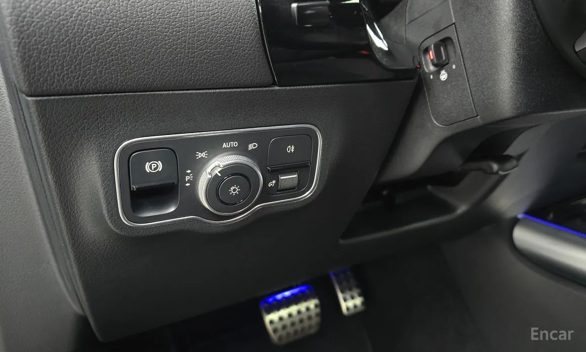 Фото 17 - Mercedes-Benz GLA-Class