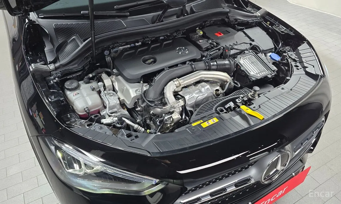 Фото 6 - Mercedes-Benz GLA-Class