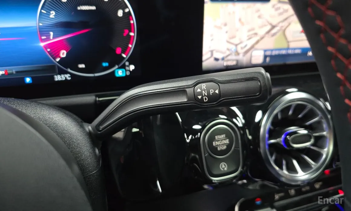 Фото 9 - Mercedes-Benz GLA-Class