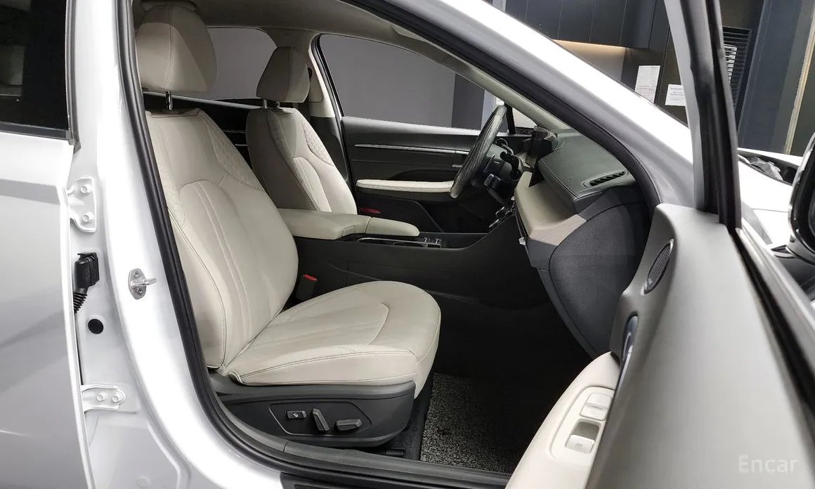 Фото 11 - Hyundai Sonata