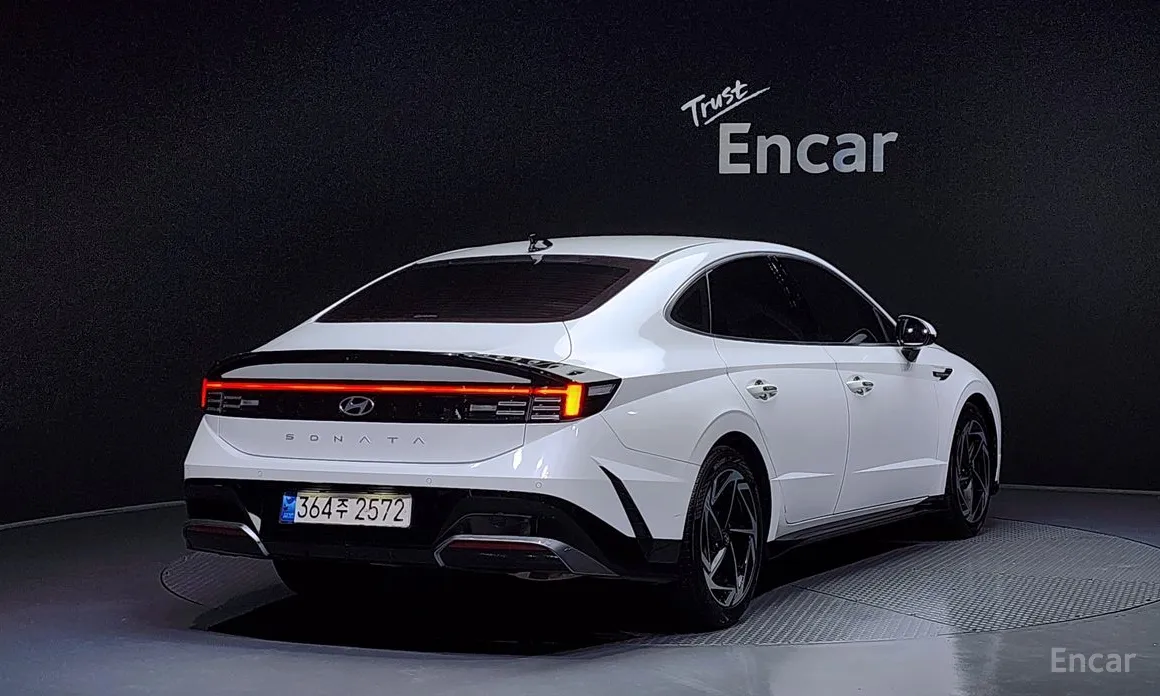 Фото 2 - Hyundai Sonata