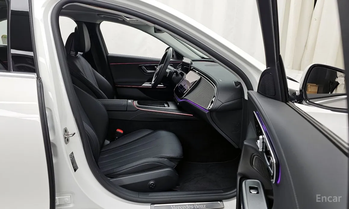 Фото 11 - Mercedes-Benz E-Class