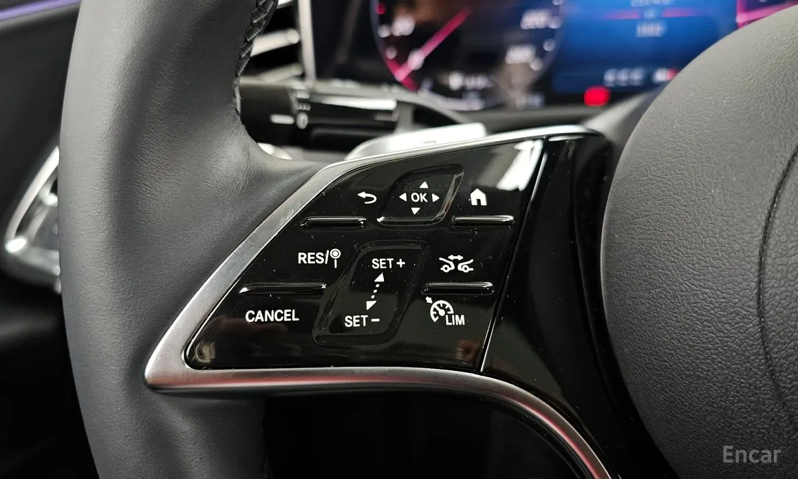 Фото 17 - Mercedes-Benz E-Class