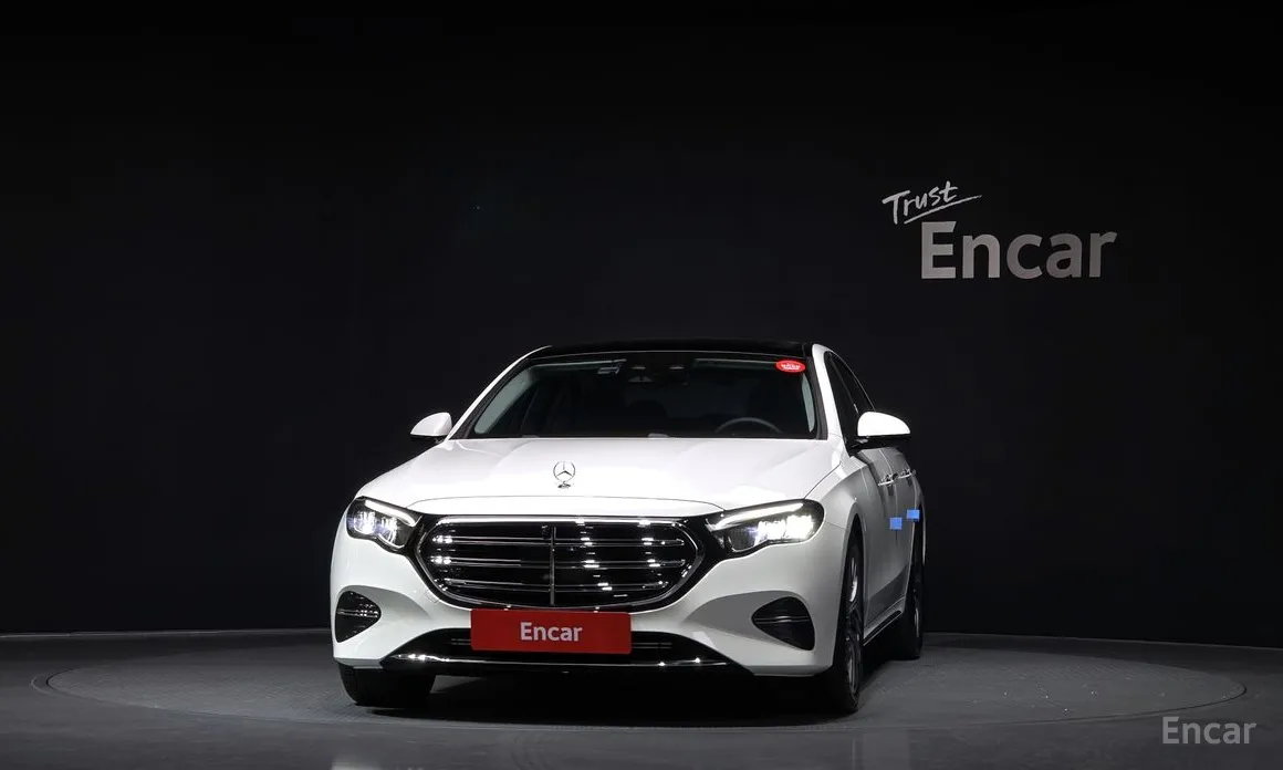 Фото 3 - Mercedes-Benz E-Class