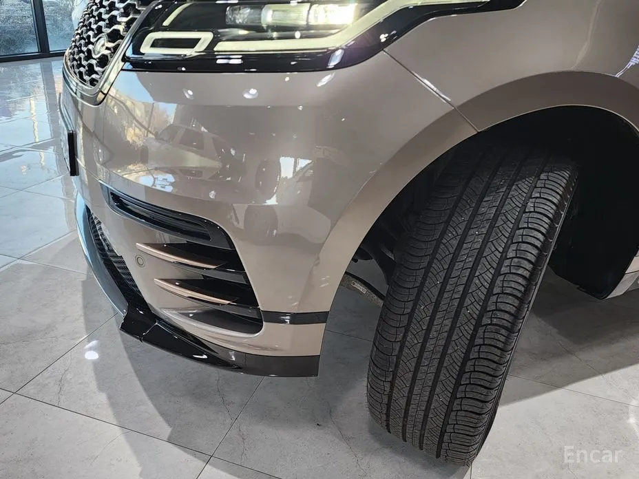 Фото 20 - Land Rover Range Rover Velar