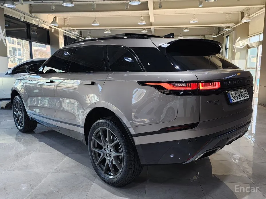 Фото 4 - Land Rover Range Rover Velar