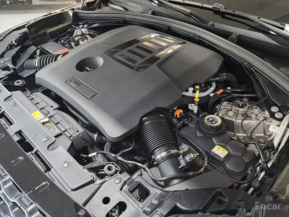 Фото 6 - Land Rover Range Rover Velar