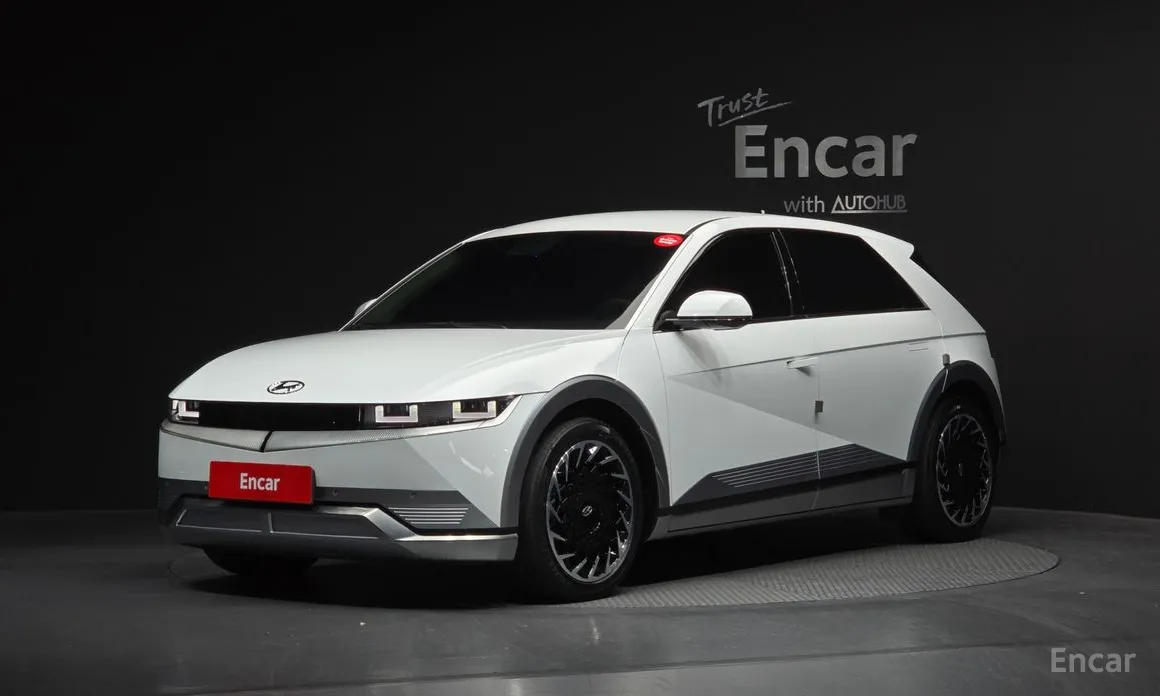 Photo 1 - Hyundai Ioniq 5