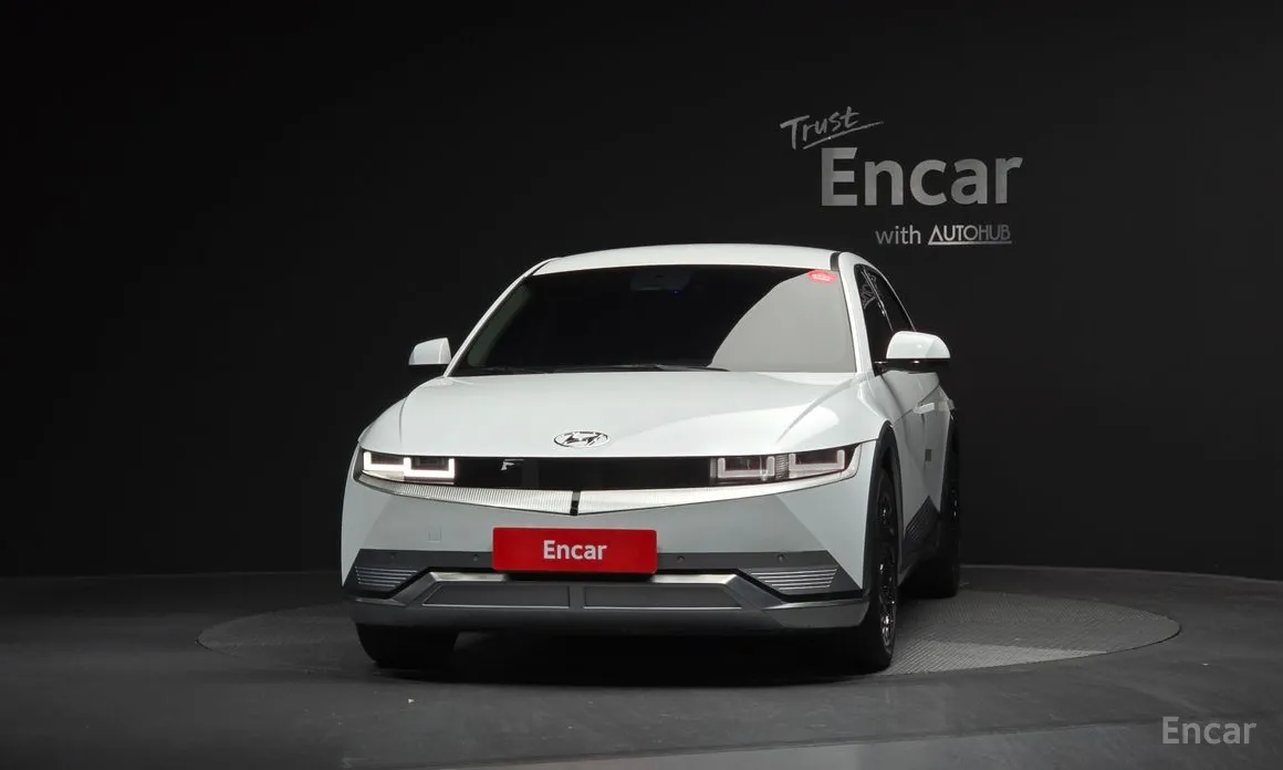 Photo 3 - Hyundai Ioniq 5