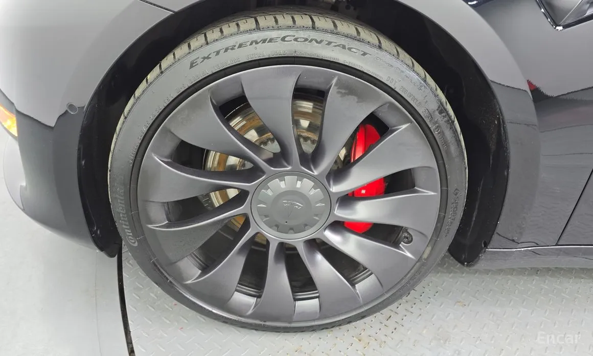 Фото 5 - Tesla Model 3