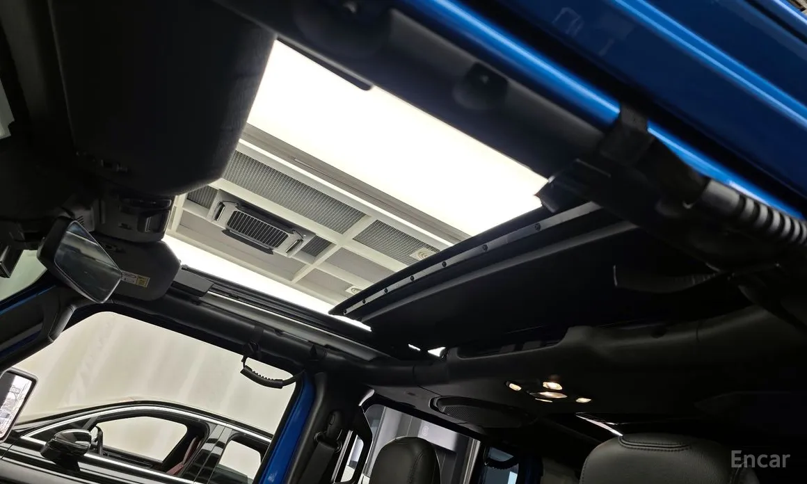 Фото 19 - Jeep Wrangler