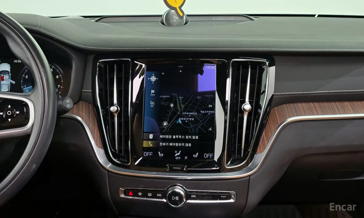 Фото 14 - Volvo V60