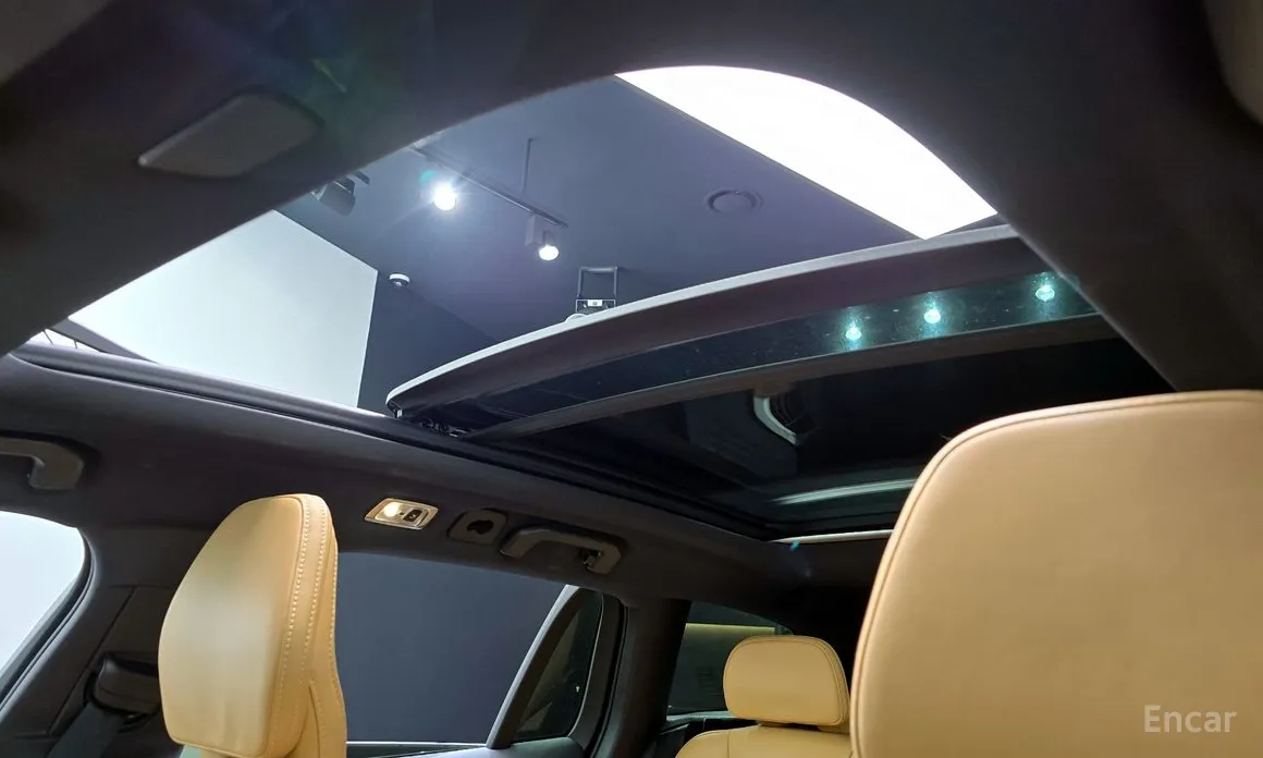 Фото 18 - Volvo V60