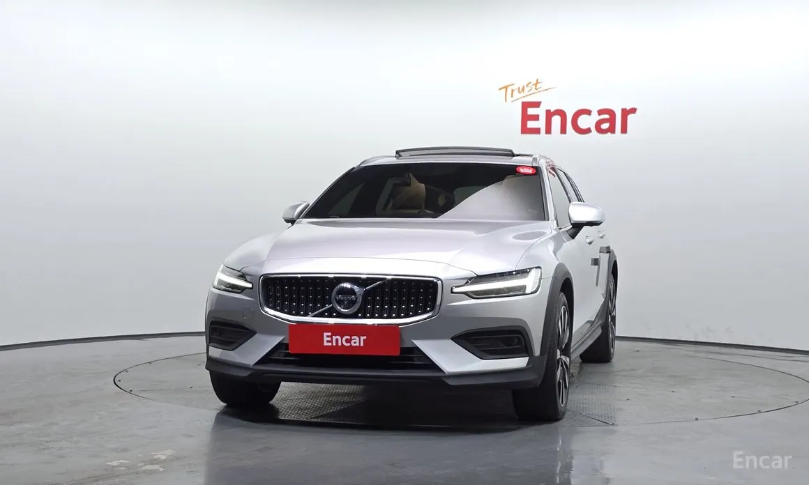 Фото 3 - Volvo V60