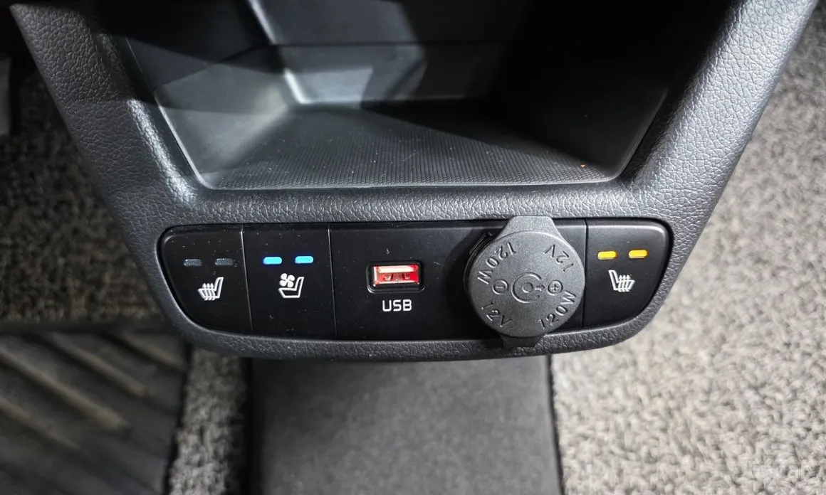 Фото 17 - Kia Ray