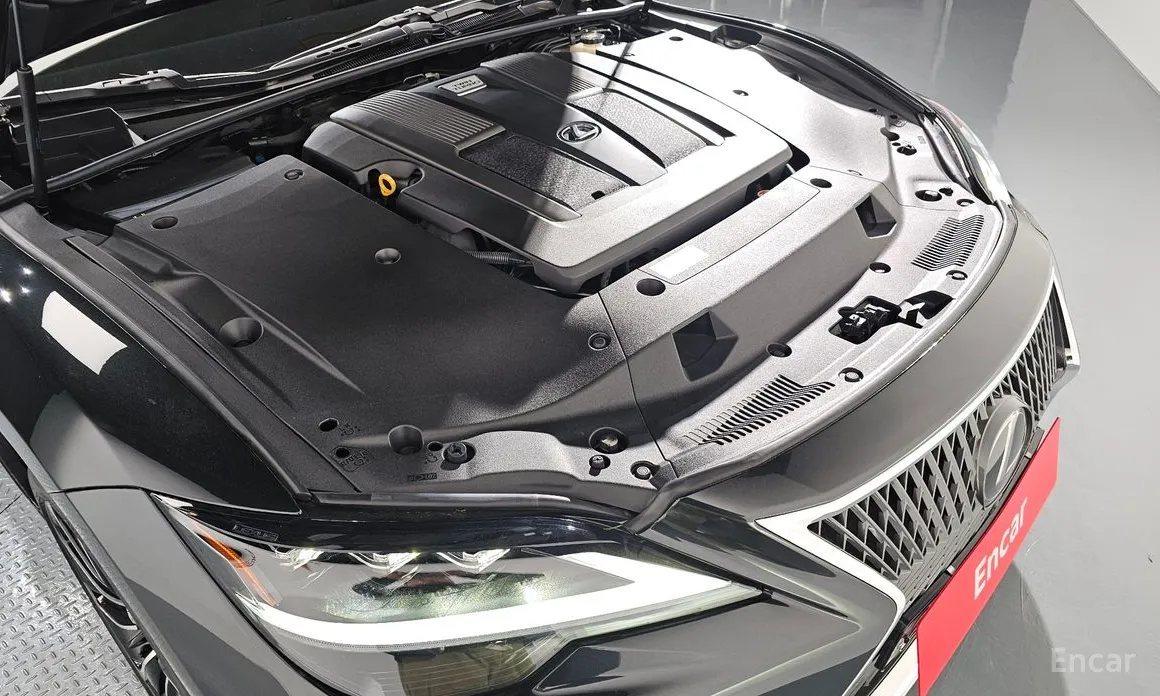 Фото 6 - Lexus LS