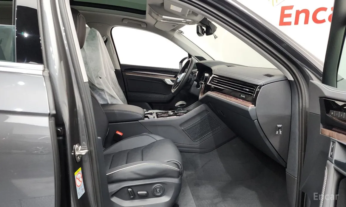 Фото 11 - Volkswagen Touareg