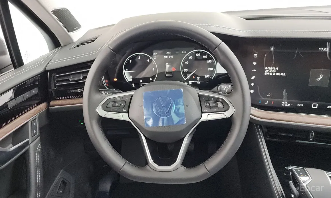 Фото 13 - Volkswagen Touareg