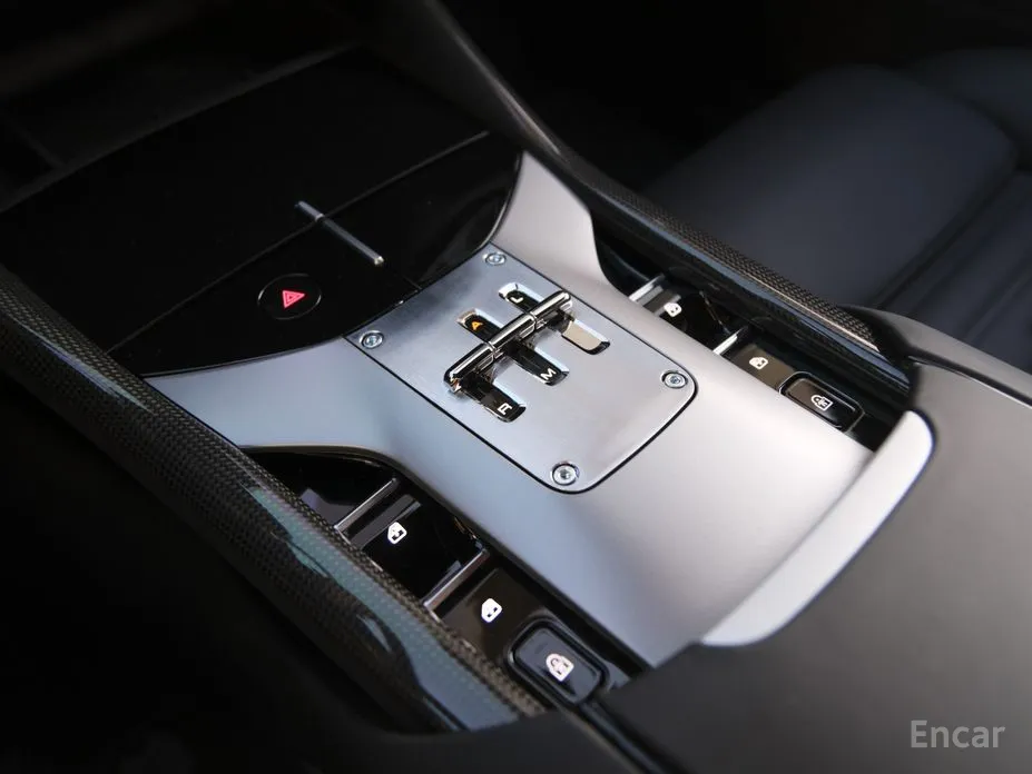 Фото 9 - Ferrari Purosangue